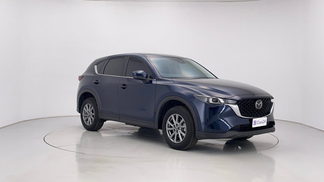 2024 Mazda CX-5 G25 Maxx Sport (FWD), Automatic, 17670 km, Right Front Diagonal (45- Degree) View