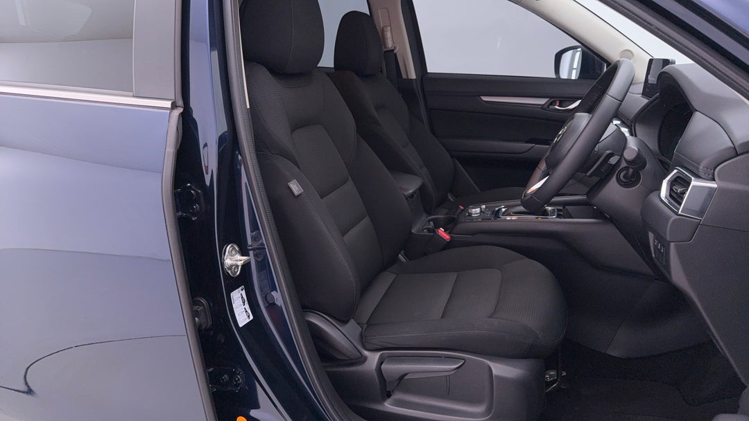 2024 Mazda CX-5 G25 Maxx Sport (FWD), Automatic, 17670 km, Right Side Front Door Cabin View