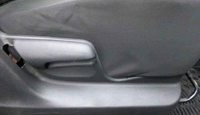 2017 Maruti Swift VDI ABS, Diesel, Manual, 1,20,288 km, Driver Side Adjustment Panel