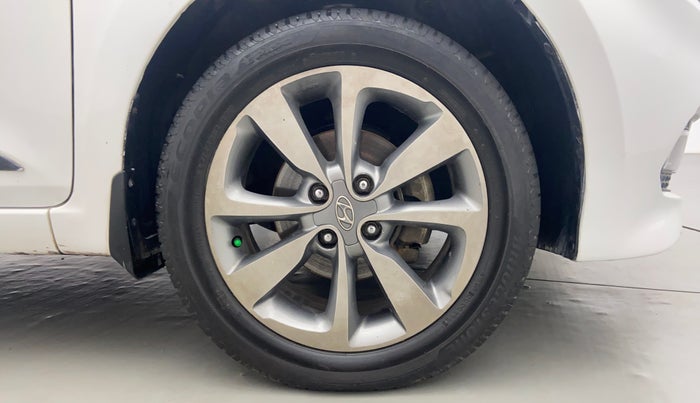 2016 Hyundai Elite i20 1.4 CRDI ASTA (O), Diesel, Manual, 45,565 km, Right Front Tyre