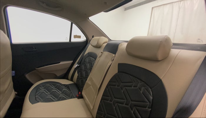 2017 Hyundai Xcent E+, Petrol, Manual, 23,024 km, Right Side Rear Door Cabin
