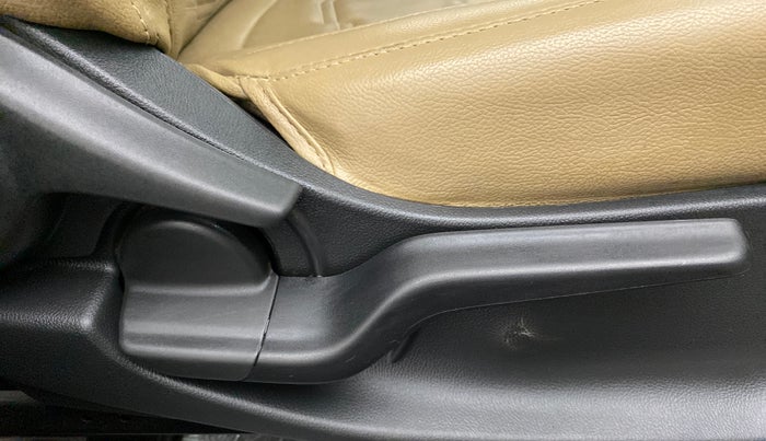 2018 Honda Amaze 1.2L I-VTEC S, Petrol, Manual, 29,722 km, Driver Side Adjustment Panel