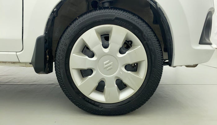 2016 Maruti Alto K10 VXI P, Petrol, Manual, 10,179 km, Right Front Tyre