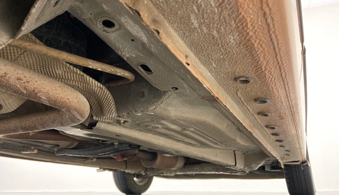 2017 Ford Figo Aspire 1.2 TITANIUM PETROL, Petrol, Manual, 42,755 km, Right Side Underbody
