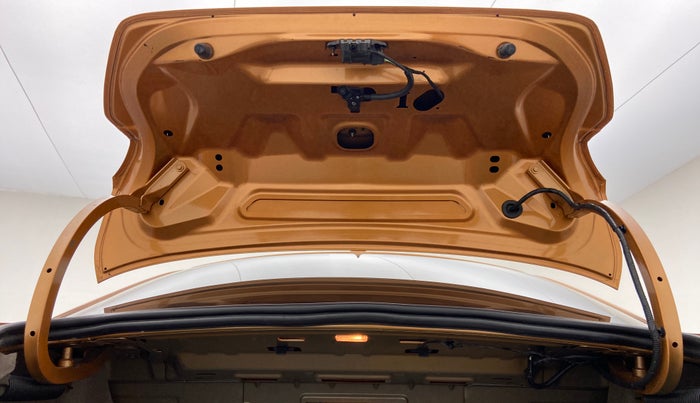 2017 Ford Figo Aspire 1.2 TITANIUM PETROL, Petrol, Manual, 42,755 km, Boot Door Open