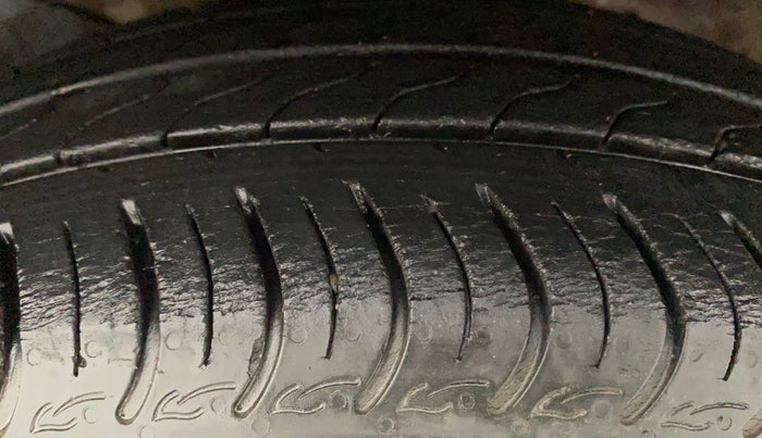 2019 Honda Amaze 1.2L I-VTEC V CVT, Petrol, Automatic, 30,095 km, Left Front Tyre Tread