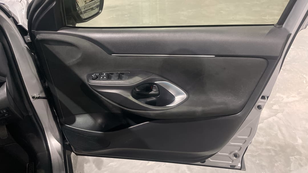 2023 Toyota Yaris Cross Gx Hybrid, Automatic, 40199 km, Speaker View