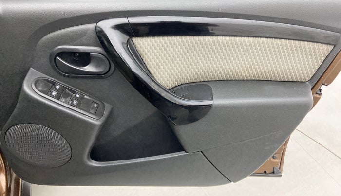 2015 Renault Duster 85 PS RXL DIESEL, Diesel, Manual, 98,087 km, Driver Side Door Panels Control