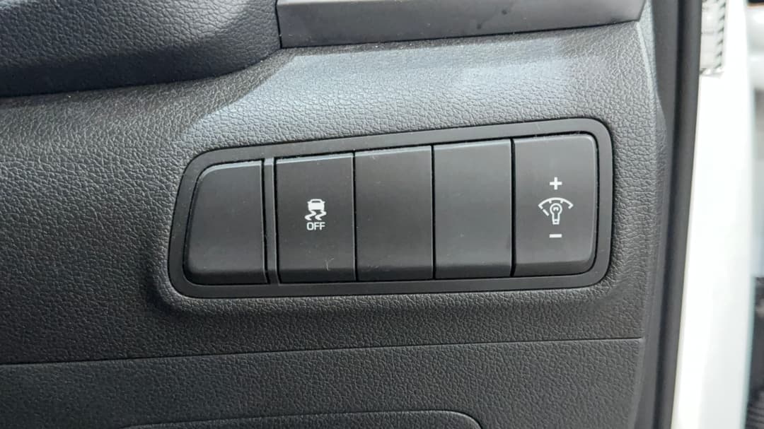 2017 Hyundai Tucson Active X (FWD), Automatic, 83866 km, Utility Switches/Buttons