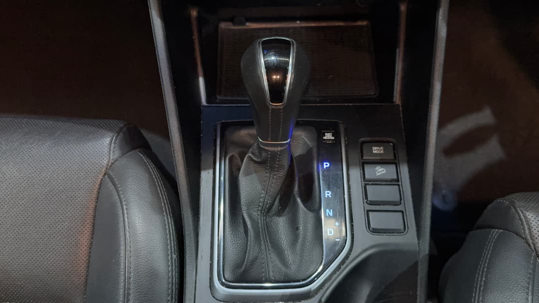 2017 Hyundai Tucson Active X (FWD), Automatic, 83866 km, Gear Lever 
