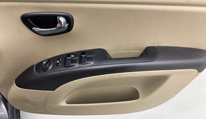 2013 Hyundai i10 MAGNA 1.2 KAPPA2, Petrol, Manual, 59,699 km, Driver Side Door Panels Control