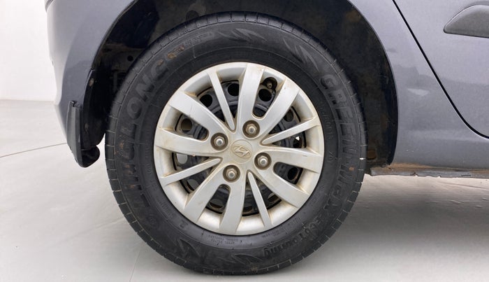 2013 Hyundai i10 MAGNA 1.2 KAPPA2, Petrol, Manual, 59,699 km, Right Rear Wheel