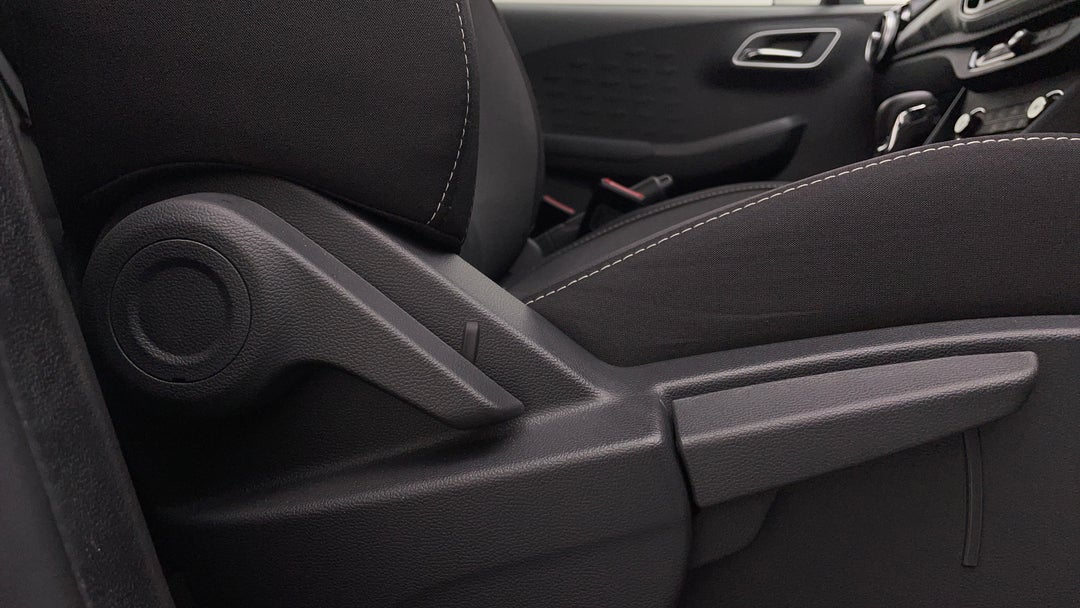 2023 MG Mg3 Auto Core, Automatic, 1177 km, Drivers Side Adjustment Panel