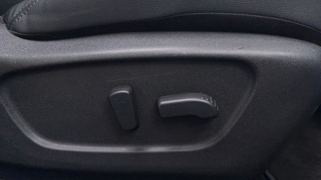 2018 Nissan Qashqai St-l, Automatic, 135350 km, Drivers Side Adjustment Panel