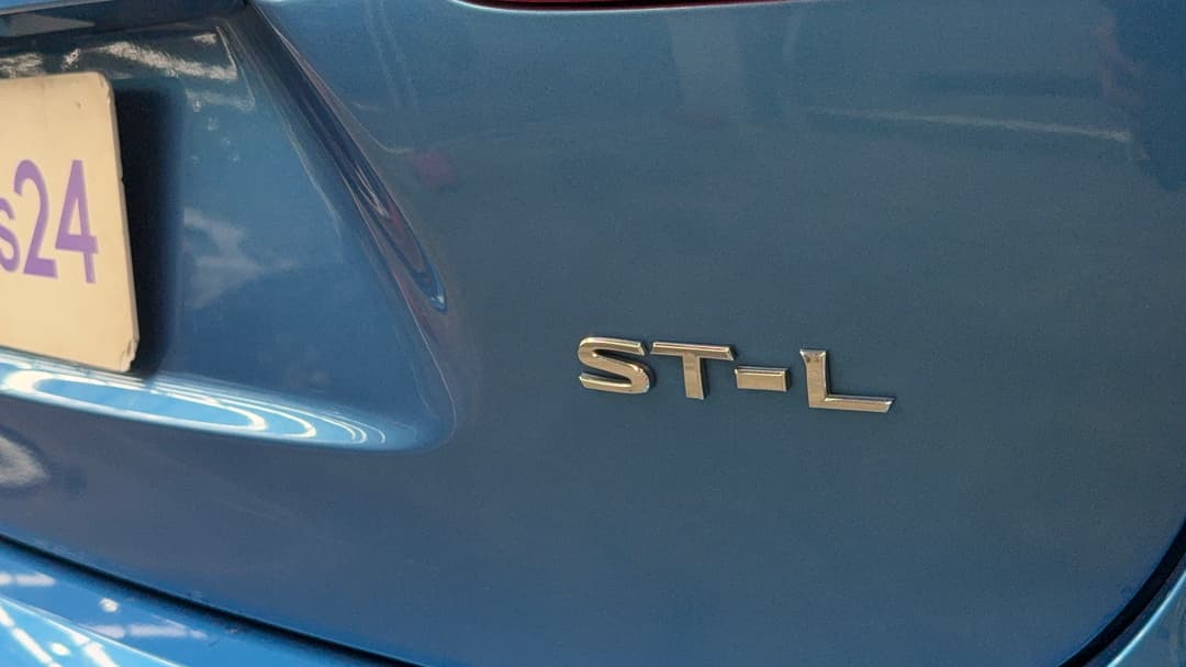 2018 Nissan Qashqai St-l, Automatic, 135350 km, Badge (Boot Right Side)