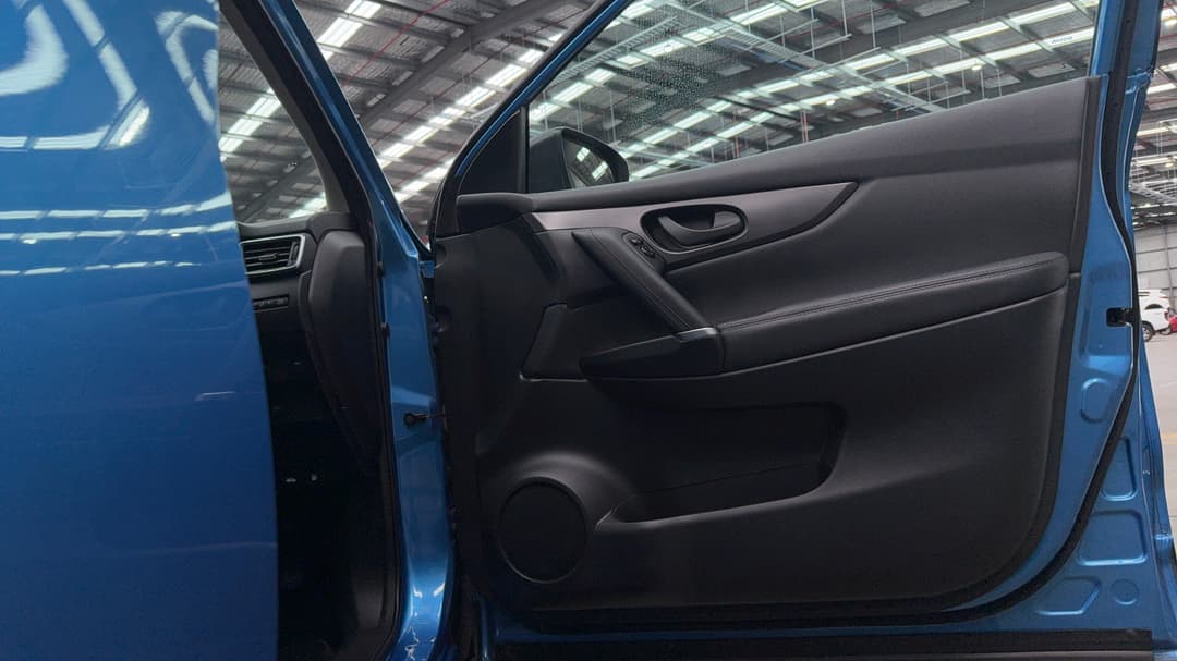 2018 Nissan Qashqai St-l, Automatic, 135350 km, Speaker View