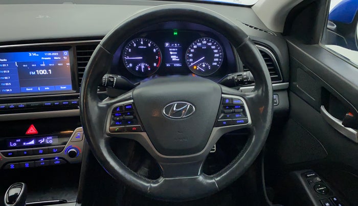 2017 Hyundai New Elantra 2.0 SX(O) AT PETROL, Petrol, Automatic, 98,056 km, Steering Wheel Close Up