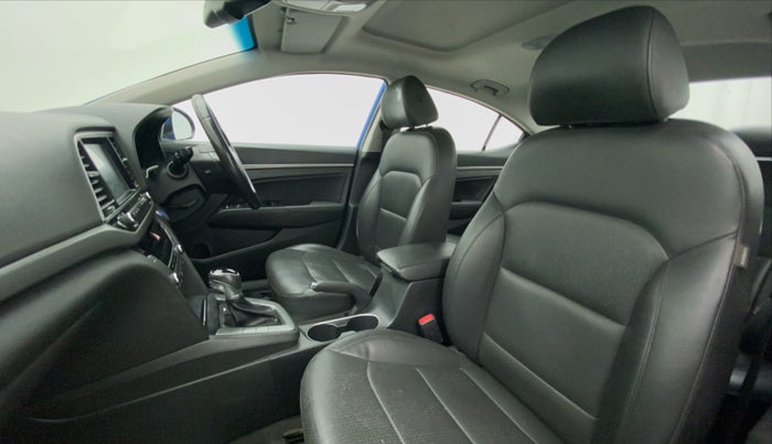 2017 Hyundai New Elantra 2.0 SX(O) AT PETROL, Petrol, Automatic, 98,056 km, Right Side Front Door Cabin