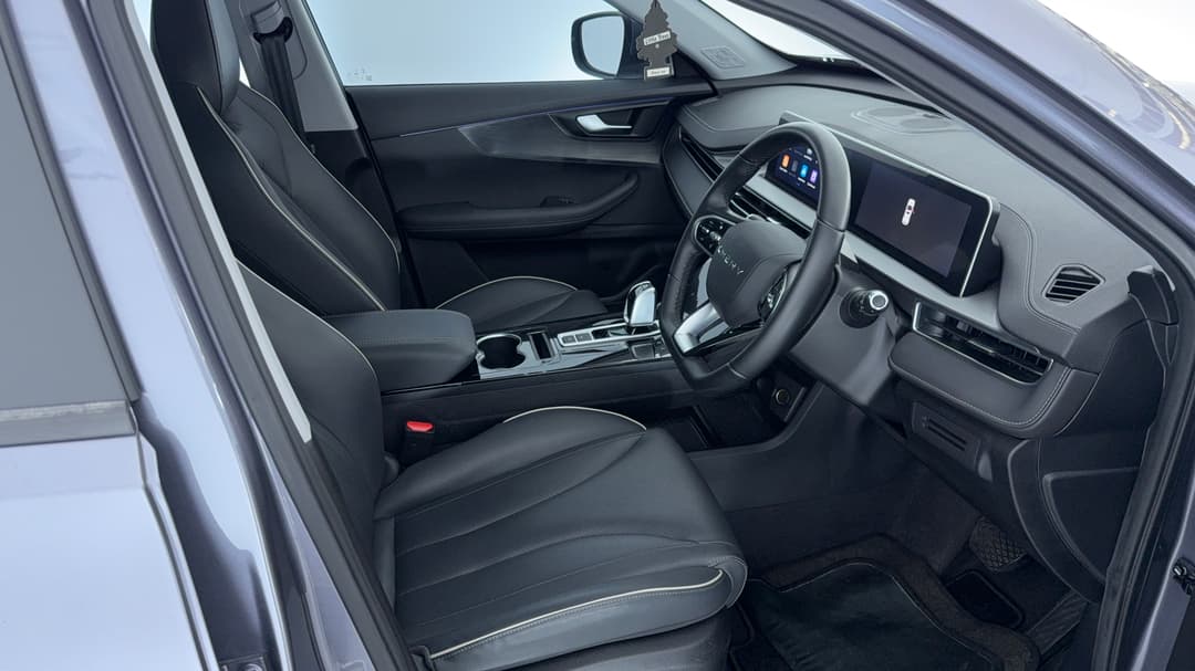 2025 Chery Tiggo 4 Ultimate, Automatic, 11328 km, Right Side Front Door Cabin View
