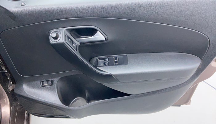 2018 Volkswagen Vento COMFORTLINE PETROL, Petrol, Manual, 24,137 km, Driver Side Door Panel Controls