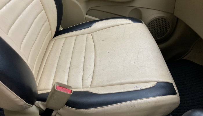 2013 Honda Brio VX AT, Petrol, Automatic, 70,800 km, Front left seat (passenger seat) - Cover slightly stained