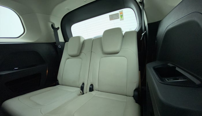 2021 Tata Safari XZ PLUS, Diesel, Manual, 46,186 km, Third Seat Row ( optional )