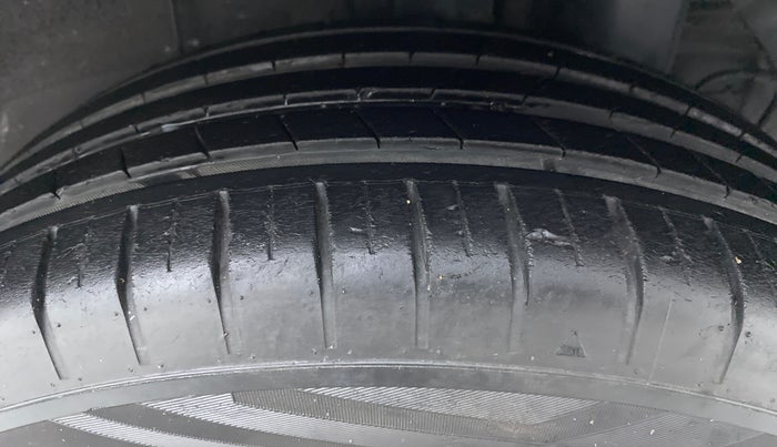 2015 Hyundai Elite i20 ASTA 1.4 CRDI, Diesel, Manual, 45,221 km, Left Rear Tyre Tread