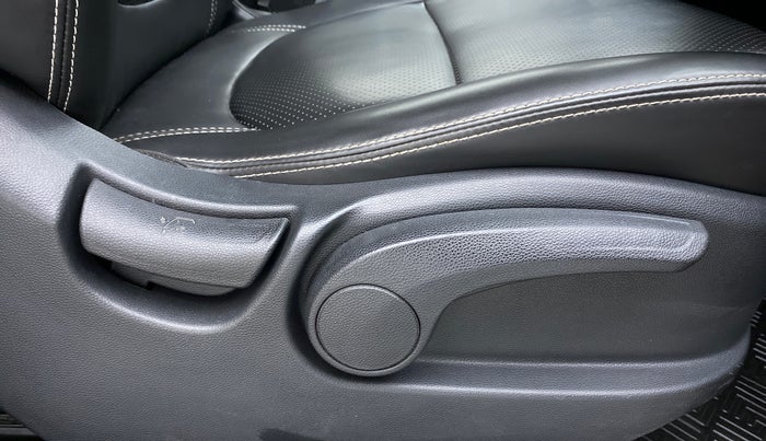 2018 Hyundai Creta 1.6 SX AT CRDI, Diesel, Automatic, 37,681 km, Driver Side Adjustment Panel