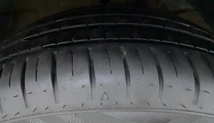 2019 Maruti Baleno ZETA 1.2 K12, Petrol, Manual, 65,930 km, Left Front Tyre Tread