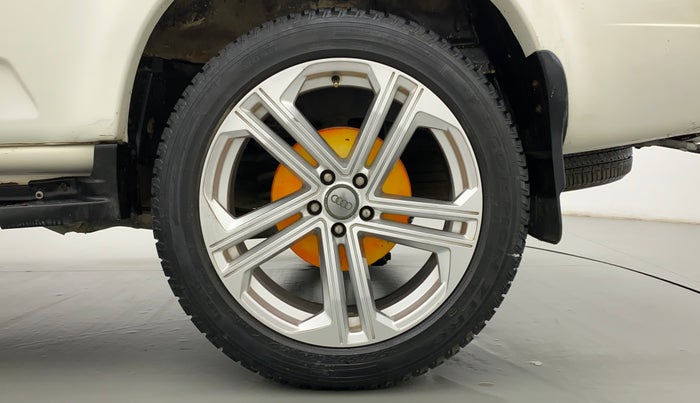 2017 Mahindra Scorpio S11, Diesel, Manual, 86,925 km, Left Rear Wheel