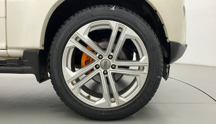 2017 Mahindra Scorpio S11, Diesel, Manual, 86,925 km, Right Front Wheel