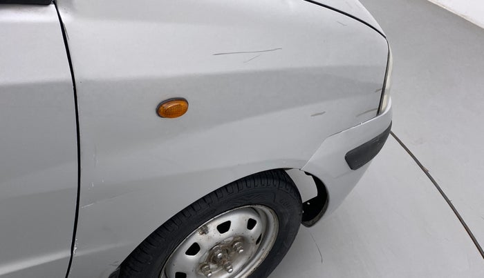2013 Hyundai Santro Xing GL PLUS, Petrol, Manual, 79,937 km, Right fender - Slightly dented