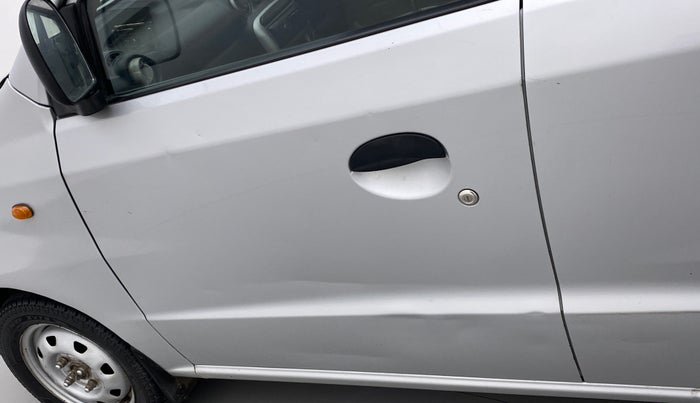2013 Hyundai Santro Xing GL PLUS, Petrol, Manual, 79,937 km, Front passenger door - Slightly dented