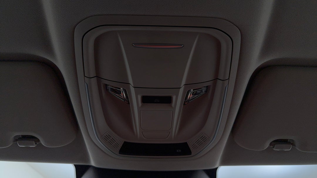 On-Roof Controls/Sunglass holder