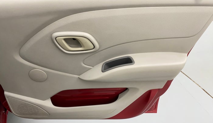 2017 Datsun Redi Go T (O), Petrol, Manual, 21,938 km, Driver Side Door Panels Control