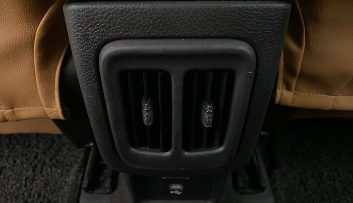 2018 Jeep Compass 2.0 LONGITUDE, Diesel, Manual, 89,228 km, Rear AC Vents