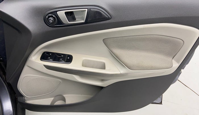 2015 Ford Ecosport 1.5 TITANIUM TI VCT, Petrol, Manual, 64,956 km, Driver Side Door Panels Control