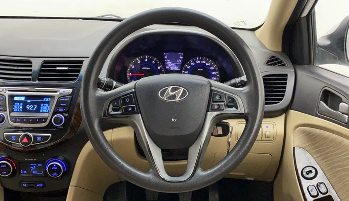 2017 Hyundai Verna 1.6 VTVT S, Petrol, Manual, 99,290 km, Steering Wheel Close Up