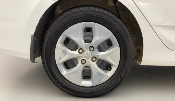2017 Hyundai Verna 1.6 VTVT S, Petrol, Manual, 99,290 km, Right Rear Wheel