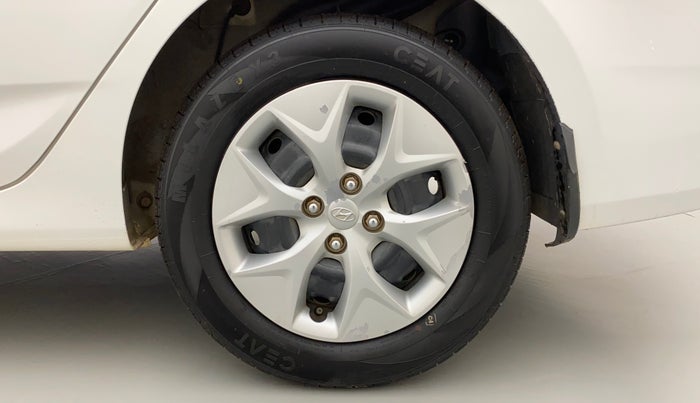2017 Hyundai Verna 1.6 VTVT S, Petrol, Manual, 99,290 km, Left Rear Wheel
