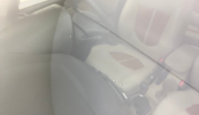 2017 Hyundai Verna 1.6 VTVT S, Petrol, Manual, 99,290 km, Front windshield - Minor spot on windshield