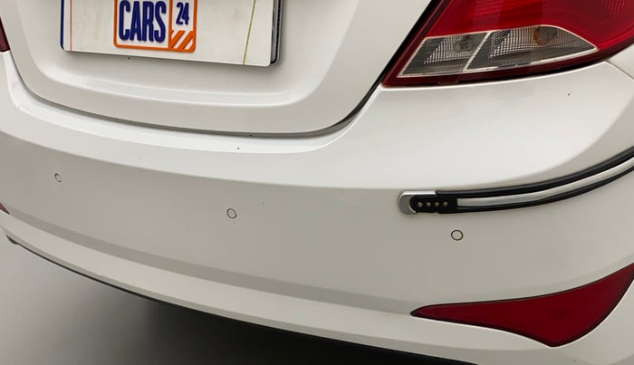 2017 Hyundai Verna 1.6 VTVT S, Petrol, Manual, 99,290 km, Rear bumper - Minor scratches