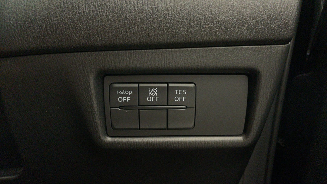 2020 Mazda CX-5 Maxx (4x2), Automatic, 61721 km, Utility Switches/Buttons