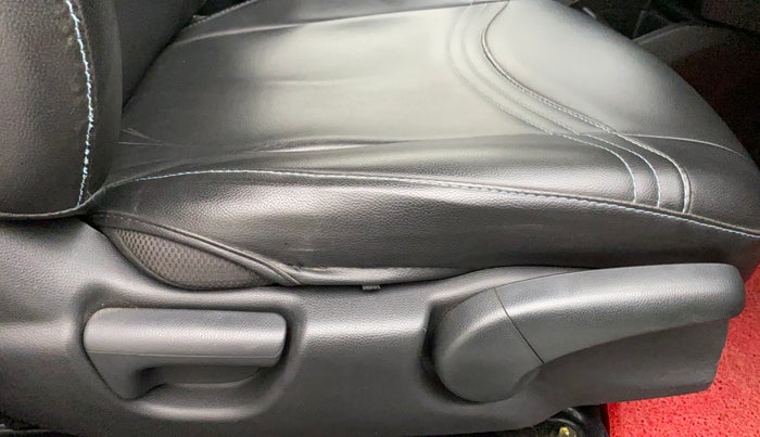 2016 Honda Jazz 1.2 VX I-VTECH, Petrol, Manual, 65,072 km, Driver Side Adjustment Panel