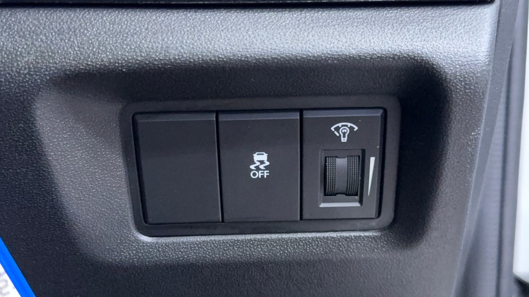 2015 Hyundai I20 Active, Automatic, 115762 km, Utility Switches/Buttons