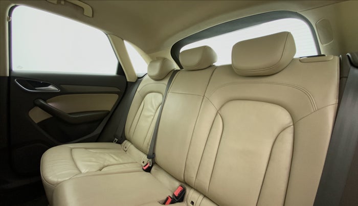 2014 Audi Q3 2.0 TDI MT S EDITION, Diesel, Manual, 68,457 km, Right Side Rear Door Cabin
