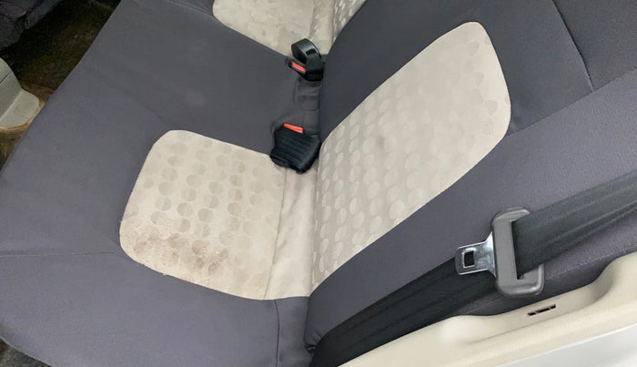 2015 Maruti Celerio VXI, Petrol, Manual, 24,867 km, Second-row left seat - Cover slightly stained