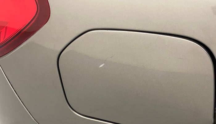 2016 Renault Kwid RXT 1.0, Petrol, Manual, 32,720 km, Right quarter panel - Minor scratches