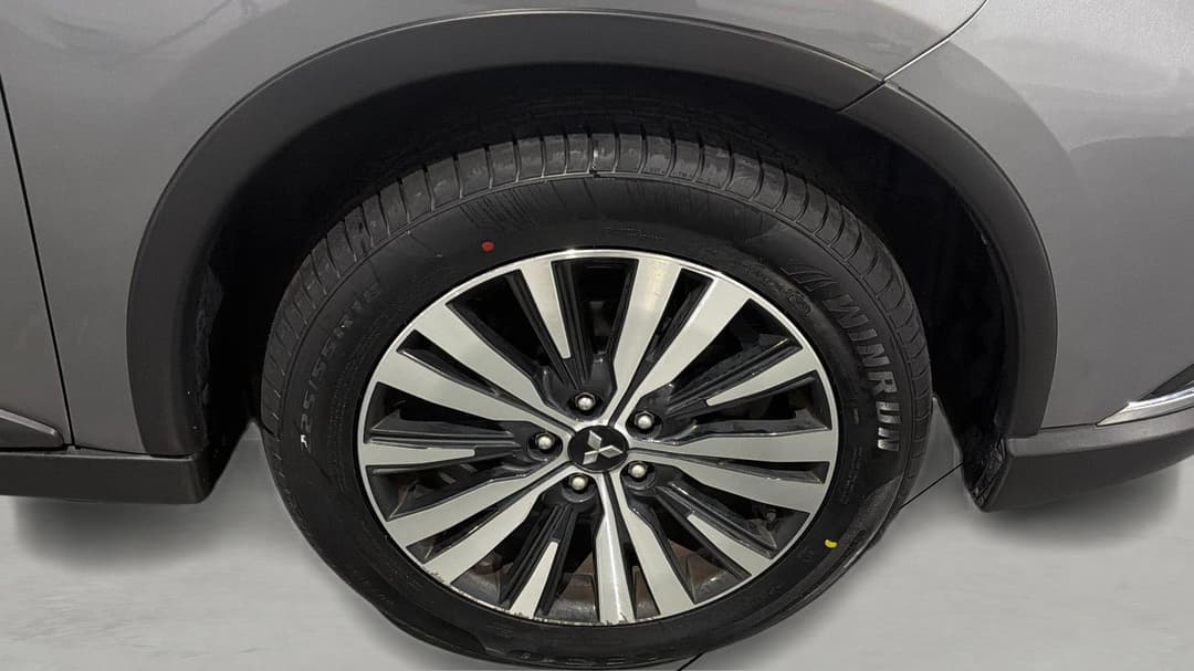 2019 Mitsubishi Outlander Ls 7 Seat (2WD), Automatic, 81336 km, Right Front Wheel