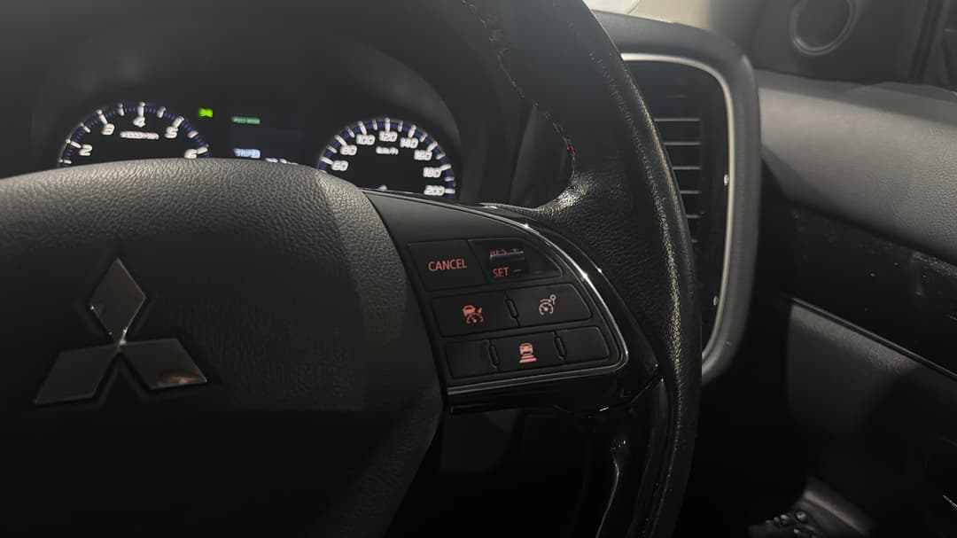 2019 Mitsubishi Outlander Ls 7 Seat (2WD), Automatic, 81336 km, Cruise Control